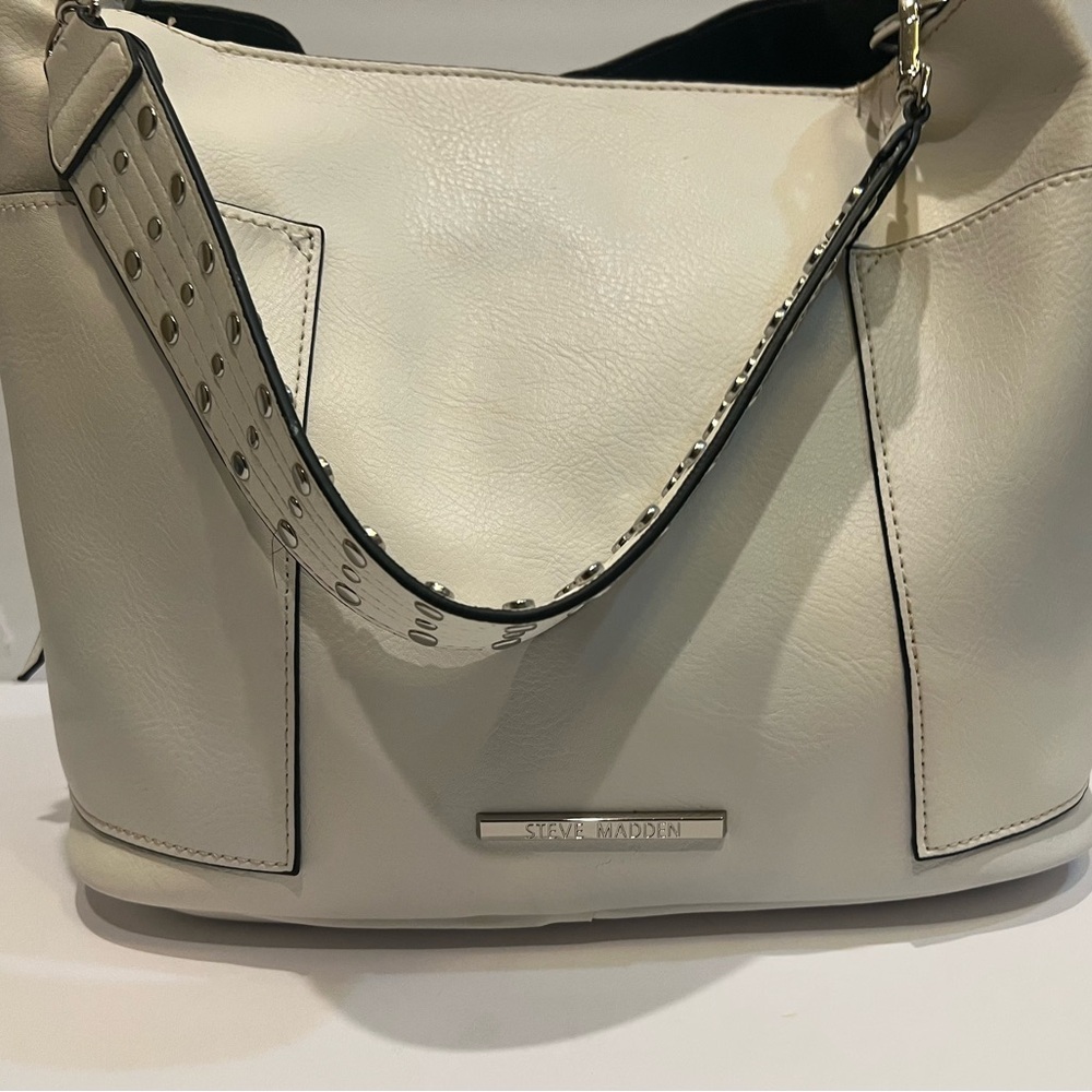 Steve Madden White Shoulder Bag
